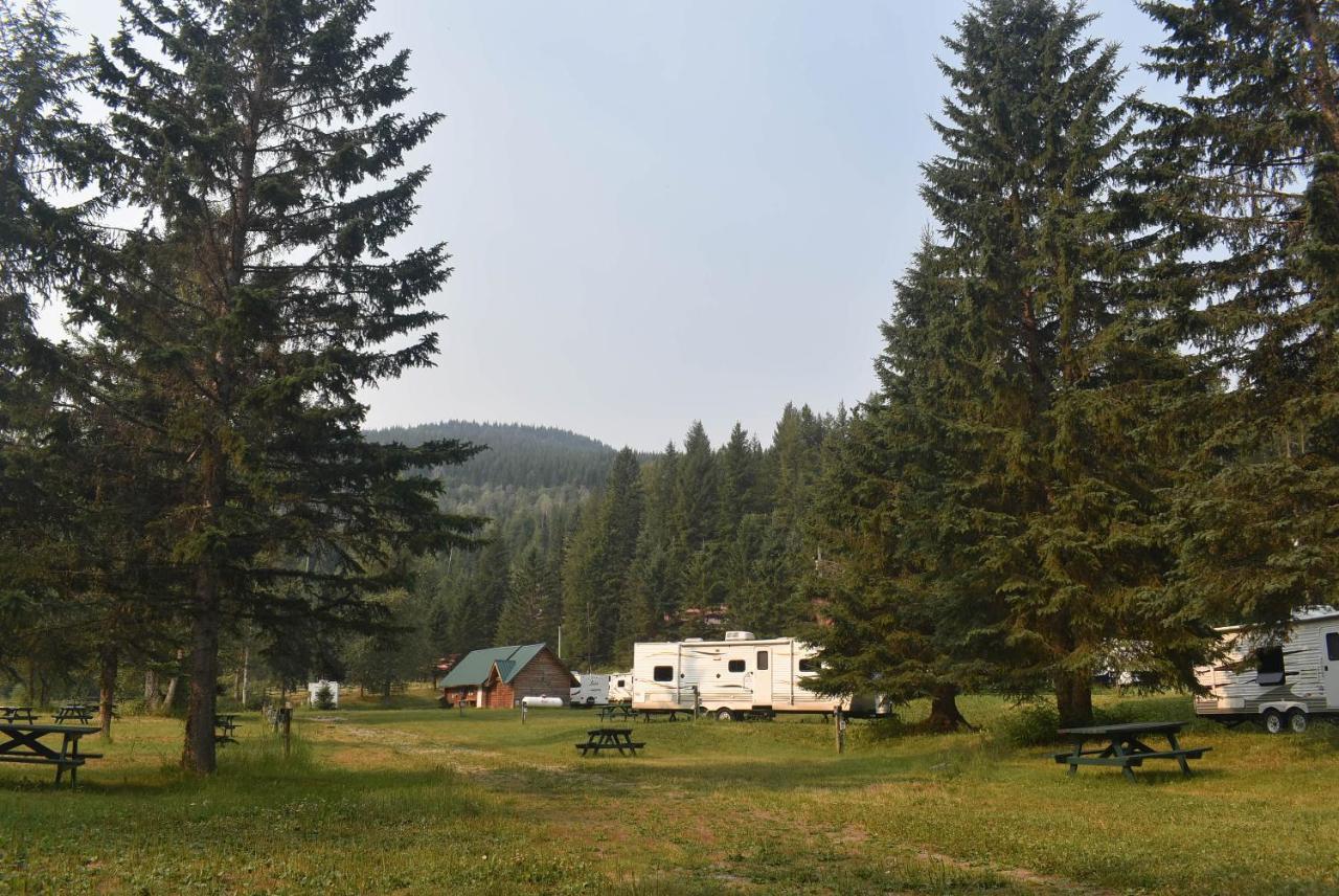 Helmcken Falls Lodge Cabin Rooms And Rv Park Clearwater Exterior foto