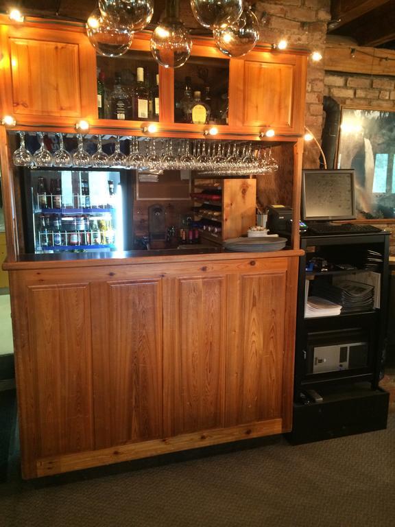 Helmcken Falls Lodge Cabin Rooms And Rv Park Clearwater Exterior foto